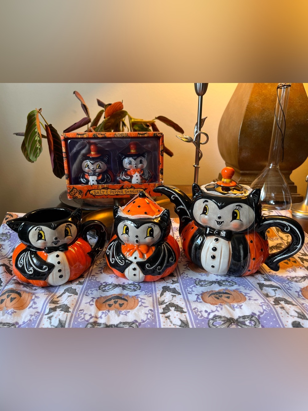 Johanna Parker Halloween Ceramic Dapper Bat Ceramic Tea Set 🦇